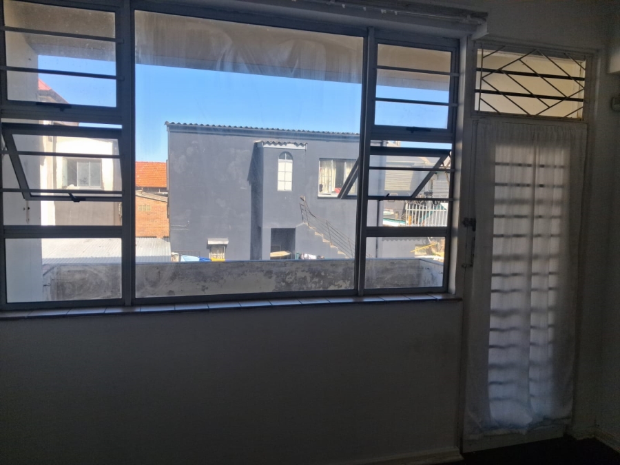 To Let 1 Bedroom Property for Rent in Southernwood Eastern Cape